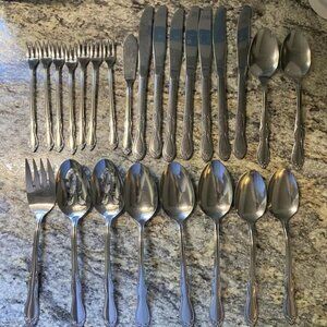 25 Piece Oneida Ltd Simeon L & George H Rogers HOMESTEAD Stainless Flatware